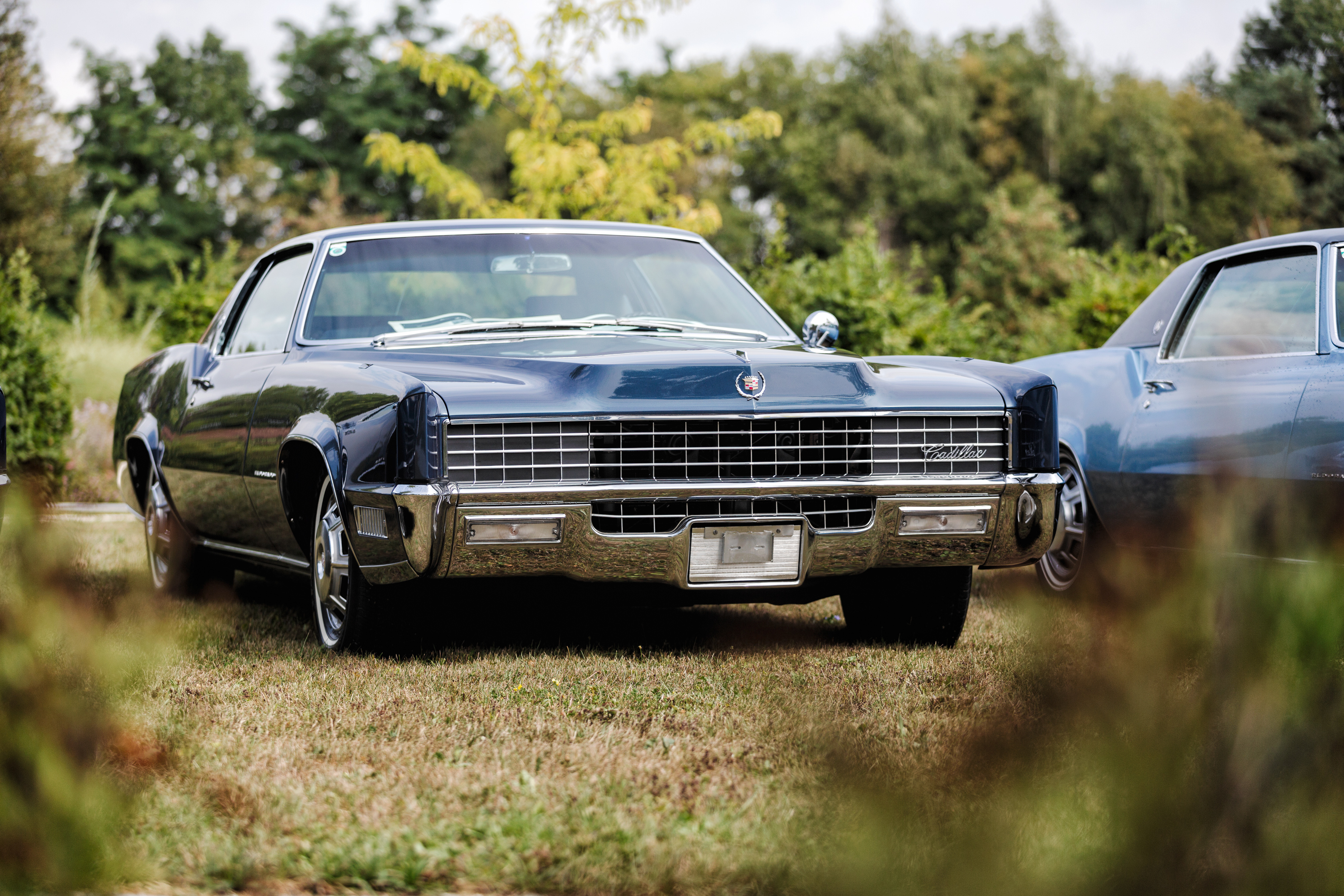 1967 Cadillac Eldorado Coupe im Park von Schloß Kremsegg